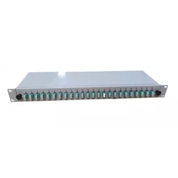 EFB Elektronik delvist bestykket breakout-boks med 24 LC-Duplex-koblinger OM3