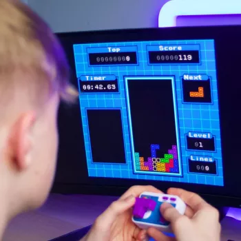 FIZZ CREATIONS Retro Arcade Tetris plug and play wireless pad console