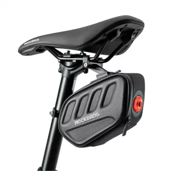 Rockbros C61 sadeltaske med smart baglygte, 0,45 L, sort