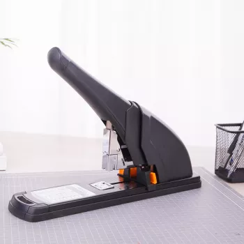 Deli Heavy Duty hæftemaskine sort - kontorartikler