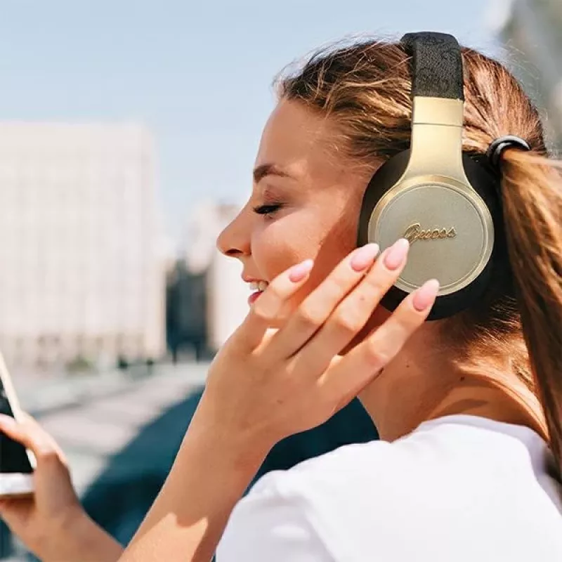 GUESS GUBH604GEMK Bluetooth over-ear-hovedtelefoner sort 4G Script