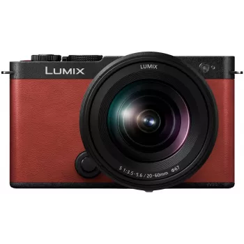 Panasonic Lumix DC-S9 full-frame mirrorless camera with Lumix S 20-60mm f/3.5-5.6 lens, crimson red (DC-S9KE-R)