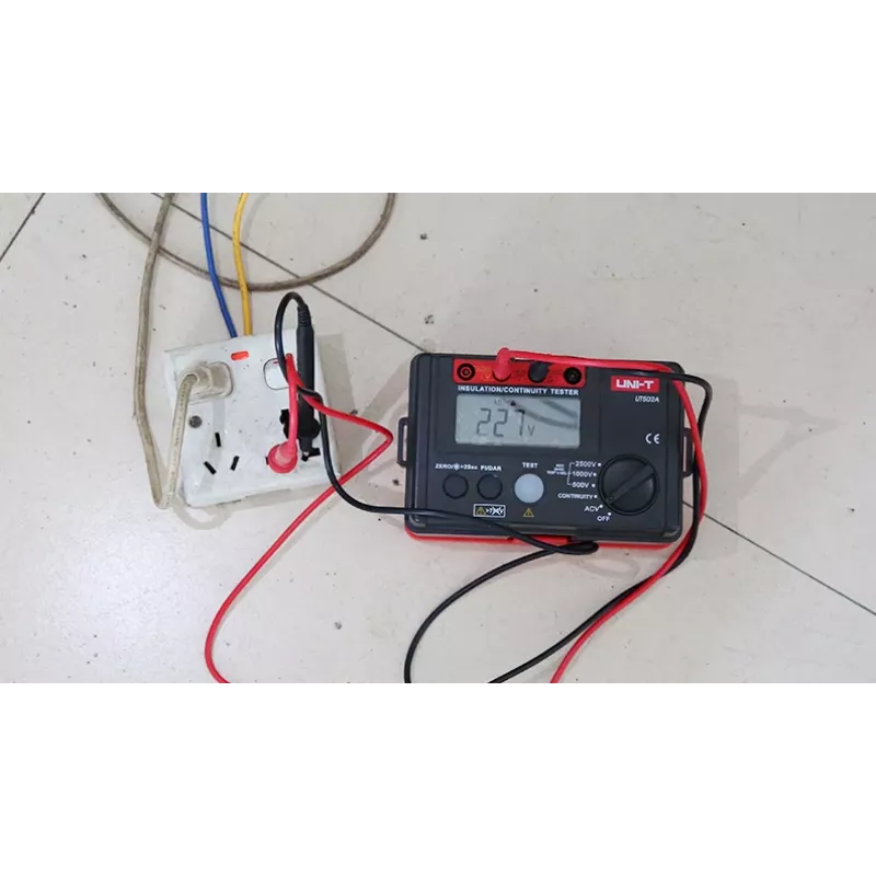 UNI-T UT502A digital isolationsmodstandstester