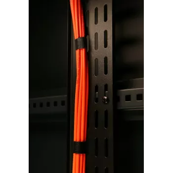 DS-IT vertikal kabelstyringsskinne 27U sort RAL 9005 stål