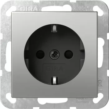 Gira System 55 SCHUKO stikkontakt med shutter, rustfrit stål-optik 4183600