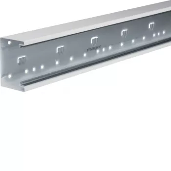 Hager BRS6510019016 brystningskanal-underdel, frontlås, 68x100 mm, trafikhvid, 2 m