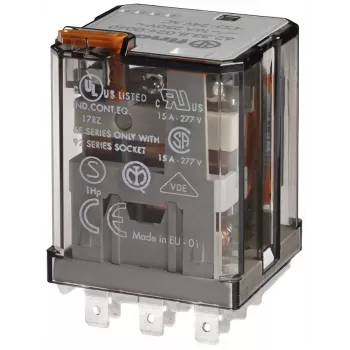 Finder 62.33.9.024.4300 Relæ 24 V DC 16 A 3 CO med LED og diode