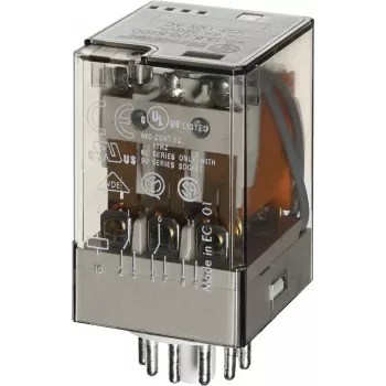Finder 60.13.8.024.0 industrielt relæ med LED, 3 CO, 24V AC, 10A, plugbart 601380240050