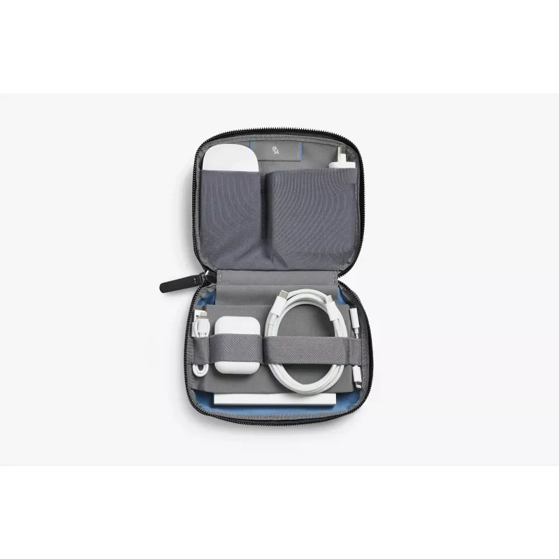 Bellroy Tech Kit Compact taske, sort